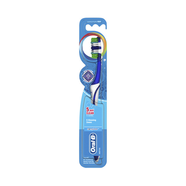 Oral-B Advantage Complete Whitening Toothbrush Medium