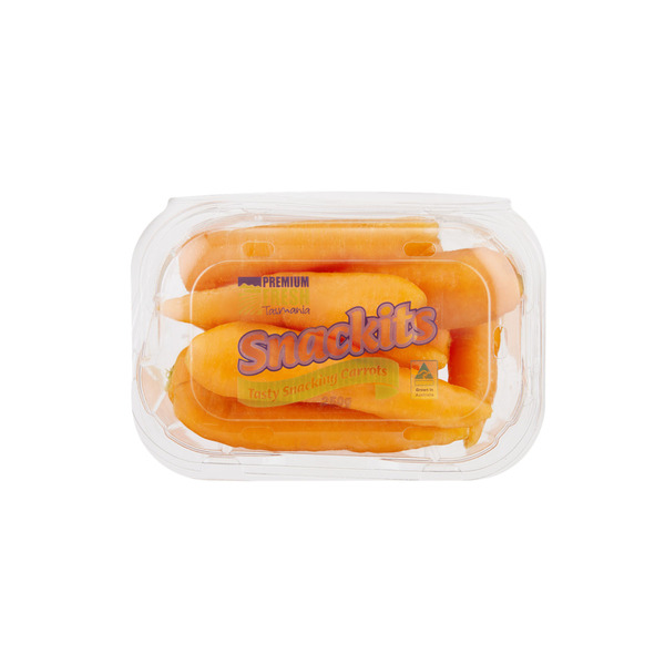 Snacking Carrots