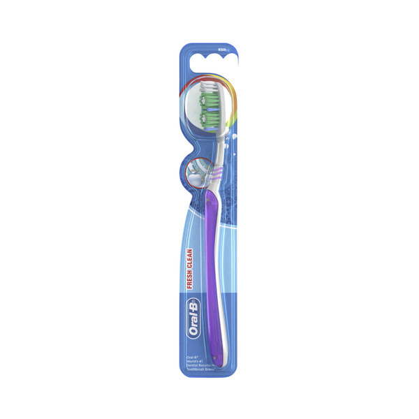 Oral-B ALL Rounder Fresh Clean Toothbrush Medium